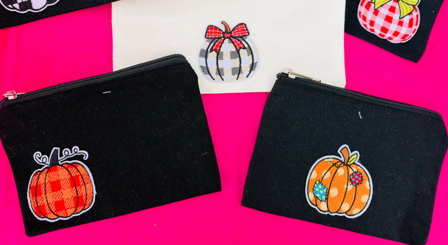 Small black pumpkin pouch Hover Image